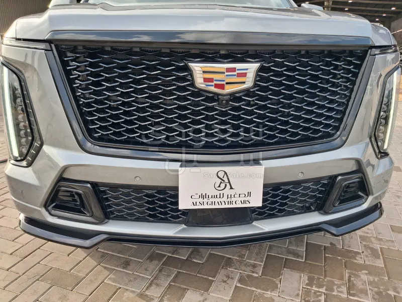 2025 كاديلاك سيفيل