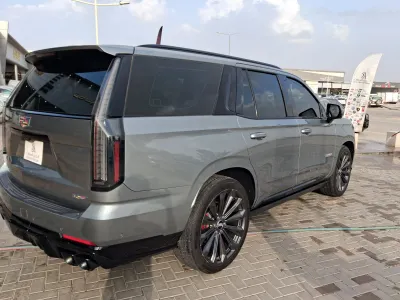 2025 كاديلاك سيفيل