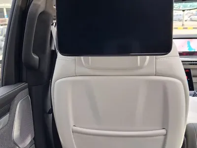 2025 كاديلاك سيفيل