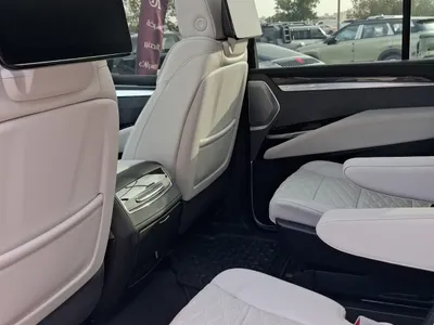 2025 كاديلاك سيفيل