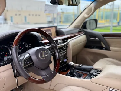 2019 لكزس إل إكس 570 بلاك اديشن