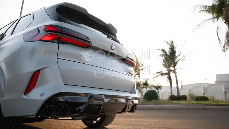 2024 بي ام دبليو الفئة اكس 5 إم كومبيتيشن