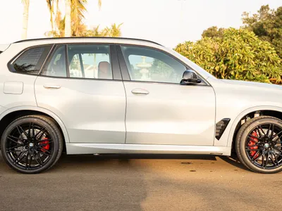 2024 بي ام دبليو الفئة اكس 5 إم كومبيتيشن