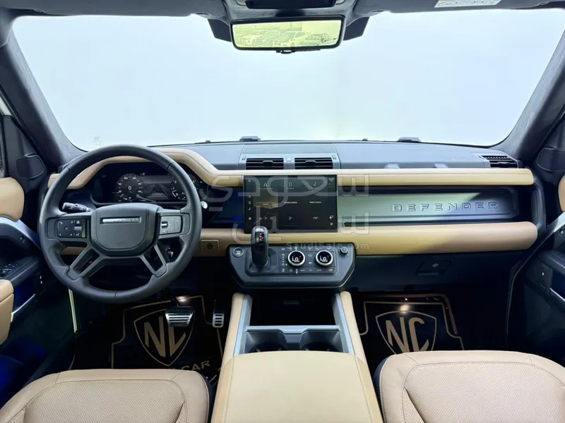 2025 لاند روفر ديفيندر اكس داينمك