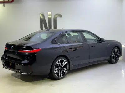 2026 بي ام دبليو الفئة السابعة 735أي