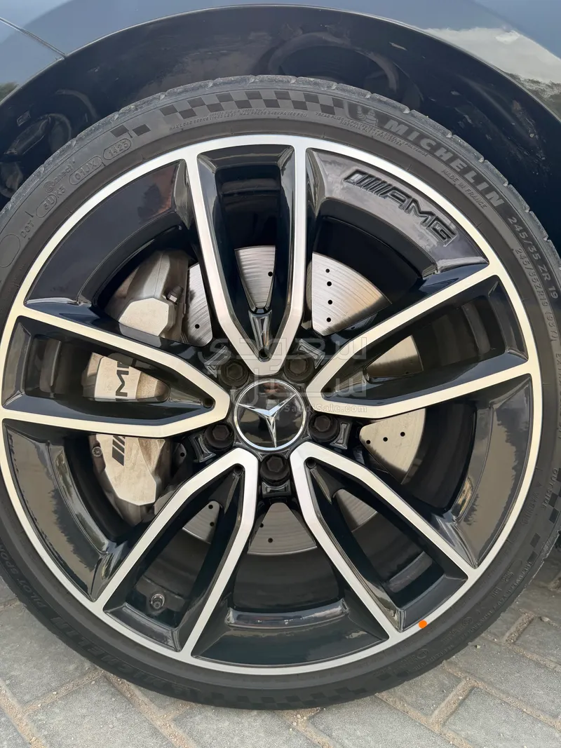 2021 مرسيدس - بنز سي إل أي 35 أي إم جي