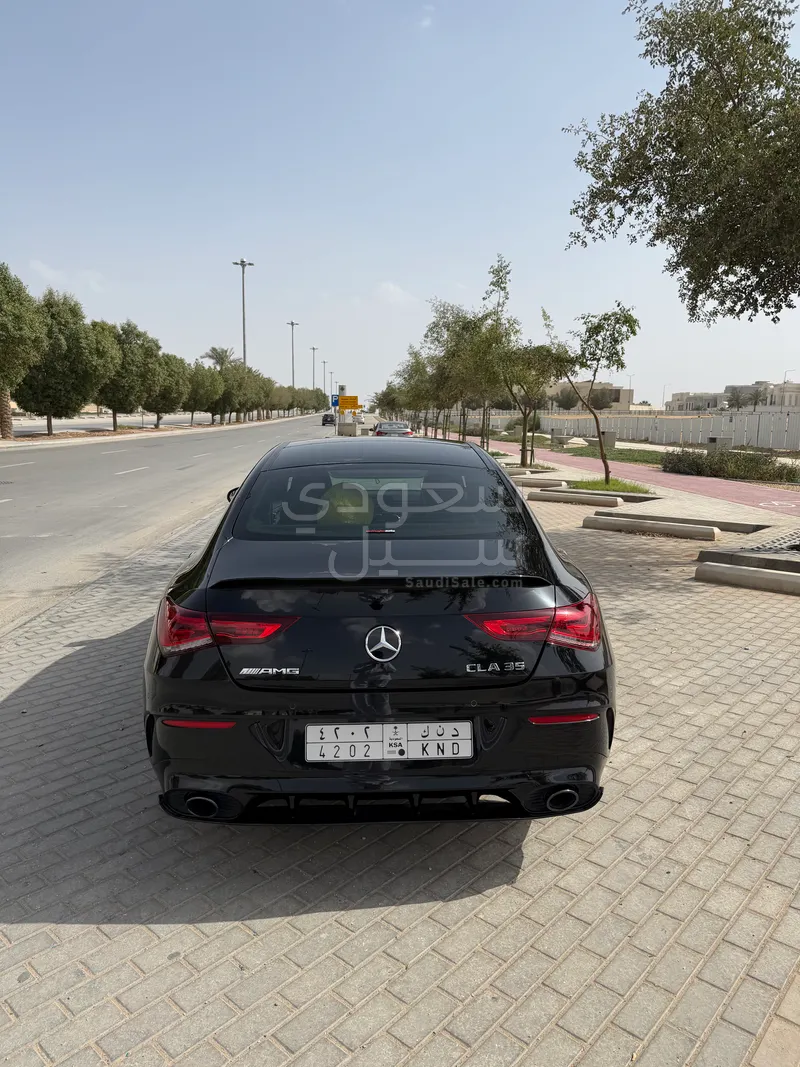 2021 مرسيدس - بنز سي إل أي 35 أي إم جي