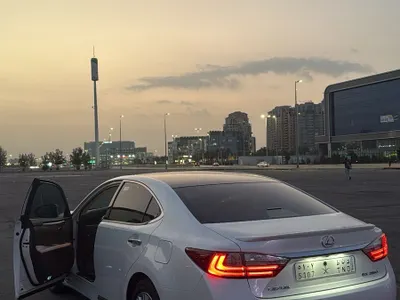 2013 لكزس آي إس 350