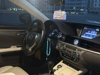 2013 لكزس آي إس 350