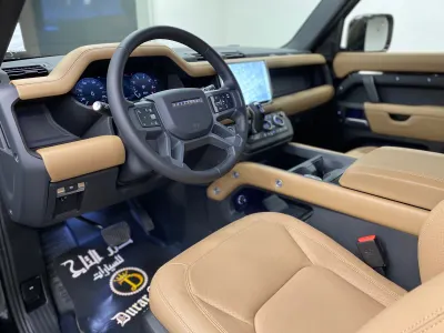 2025 لاند روفر ديفيندر 90