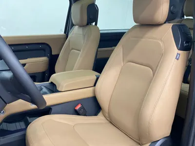 2025 لاند روفر ديفيندر 90