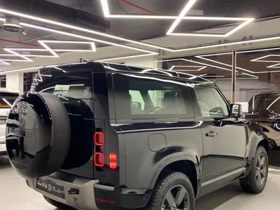 2025 لاند روفر ديفيندر 90