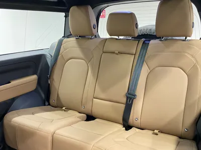 2025 لاند روفر ديفيندر 90