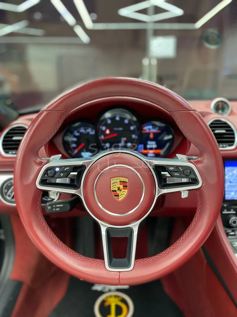 2021 بورش بوكستر