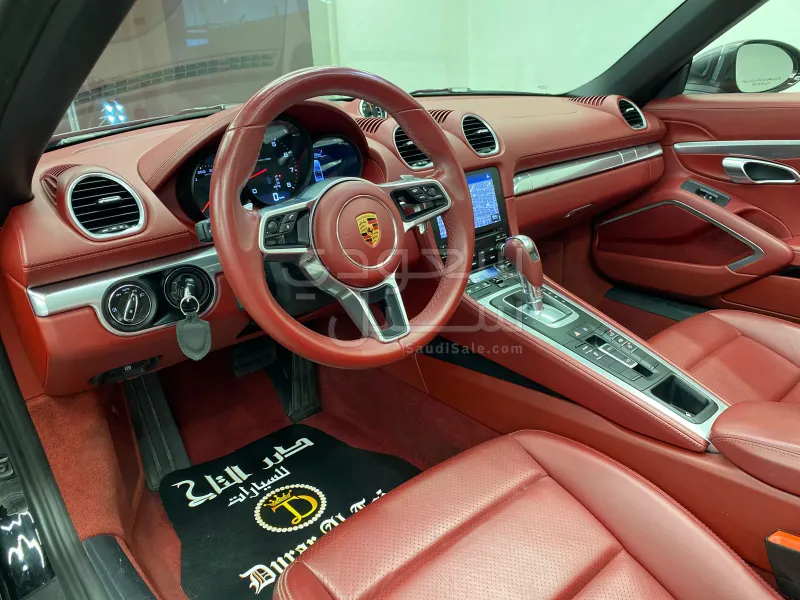 2021 بورش بوكستر