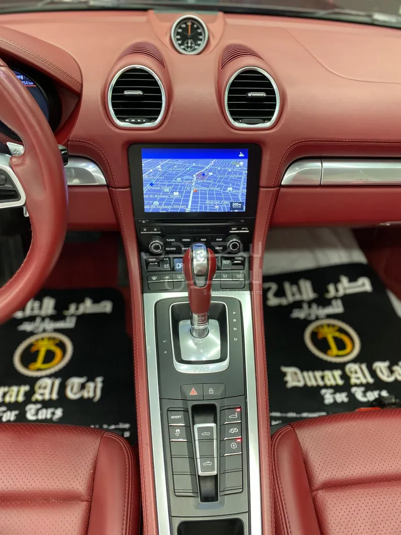 2021 بورش بوكستر