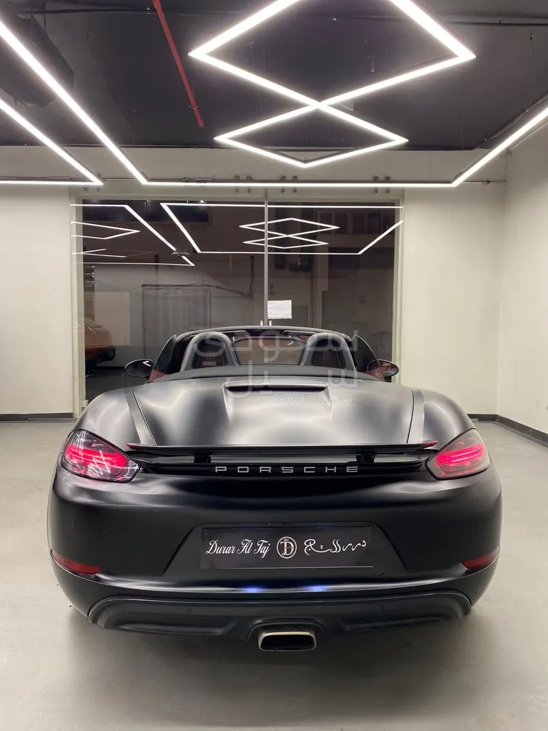 2021 بورش بوكستر