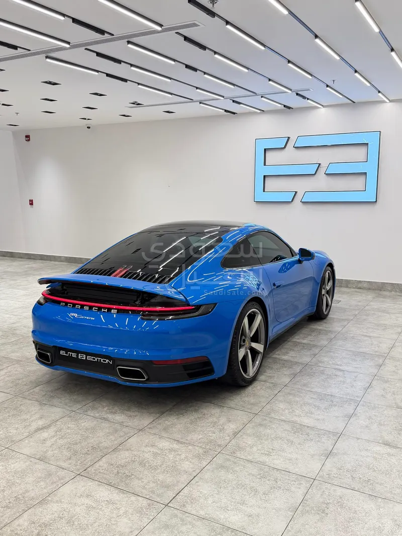 2024 بورش 911 كاريرا