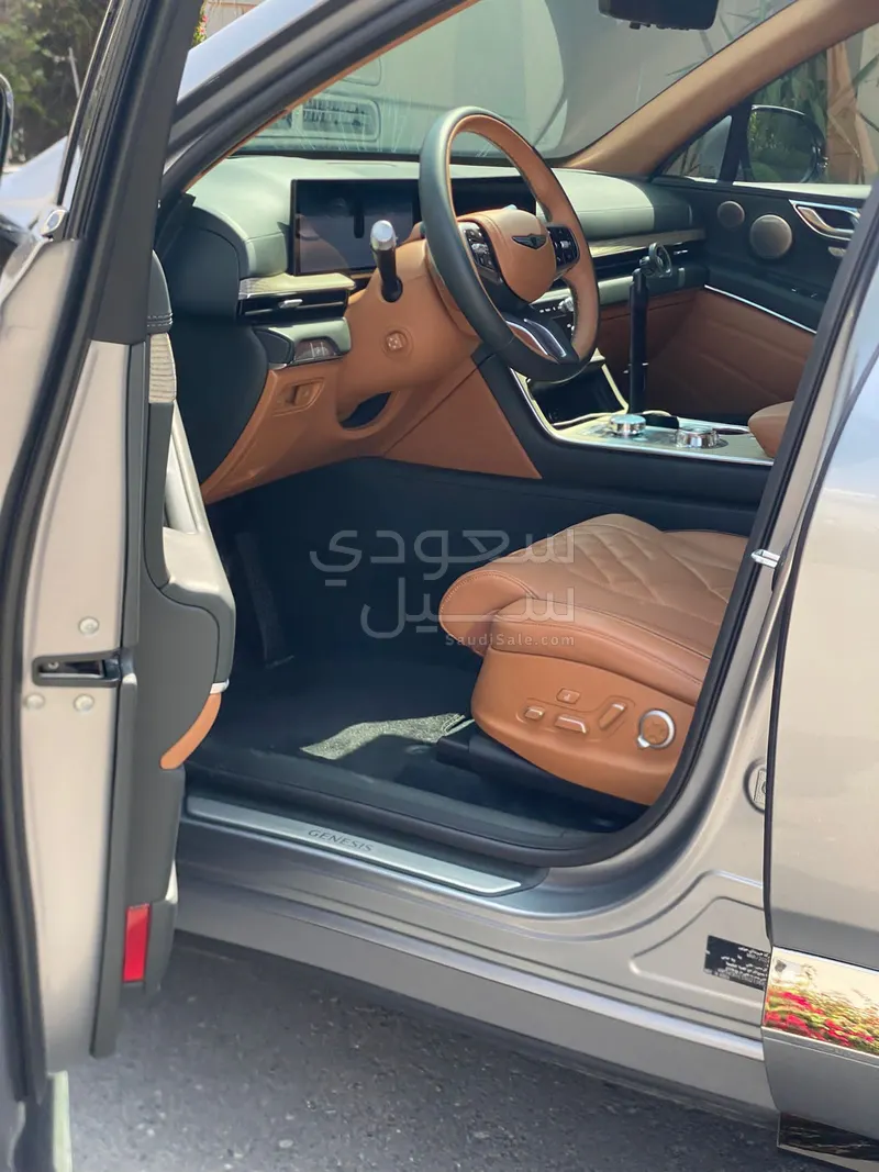 2025 جينيسيس جي في 80