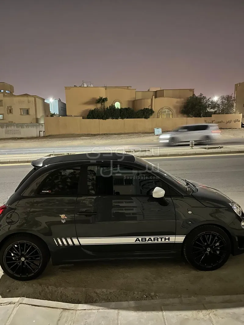 2022 فيات ابارث 595 كومبيتزيون