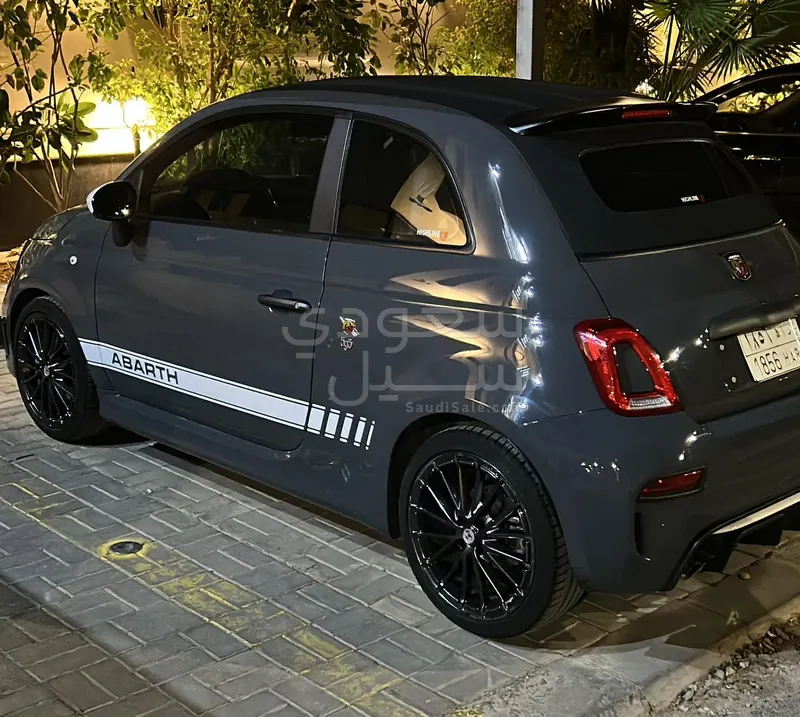 2022 فيات ابارث 595 كومبيتزيون