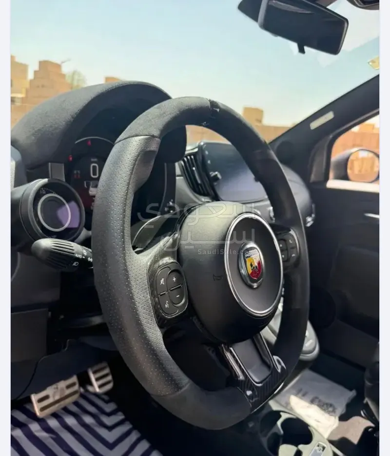 2022 فيات ابارث 595 كومبيتزيون