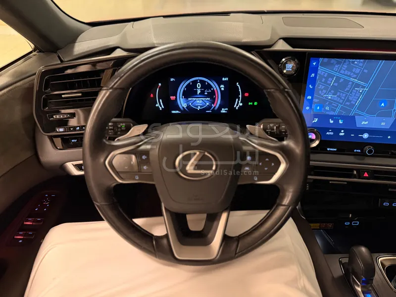 2023 لكزس أر إكس 350