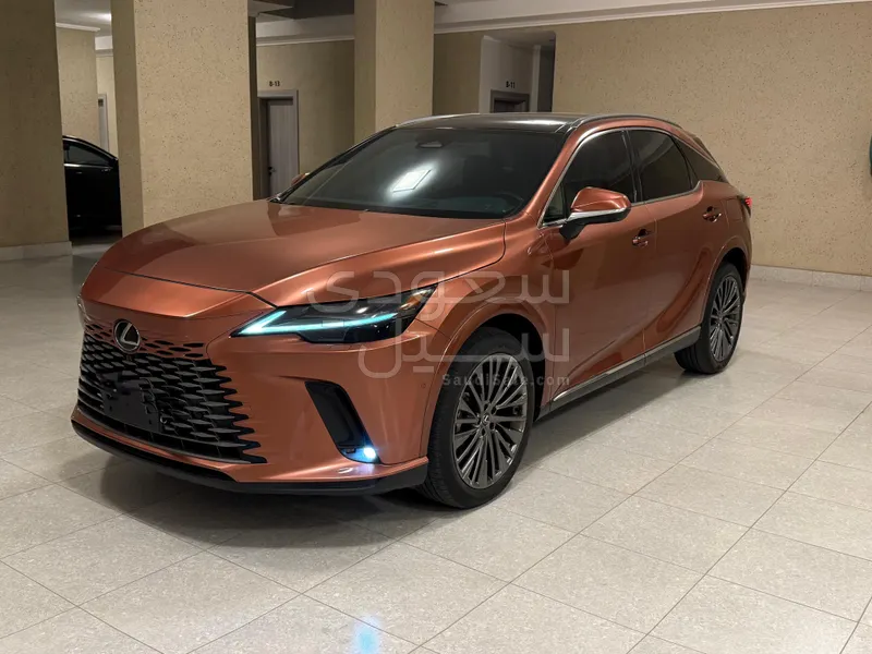 2023 لكزس أر إكس 350