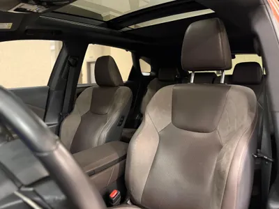 2023 لكزس أر إكس 350