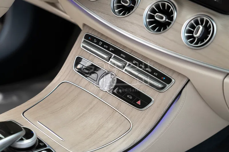 2019 مرسيدس - بنز إي 200 كوبيه