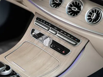 2019 مرسيدس - بنز إي 200 كوبيه