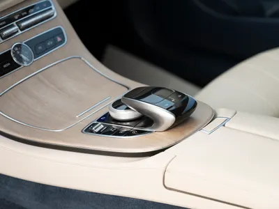 2019 مرسيدس - بنز إي 200 كوبيه