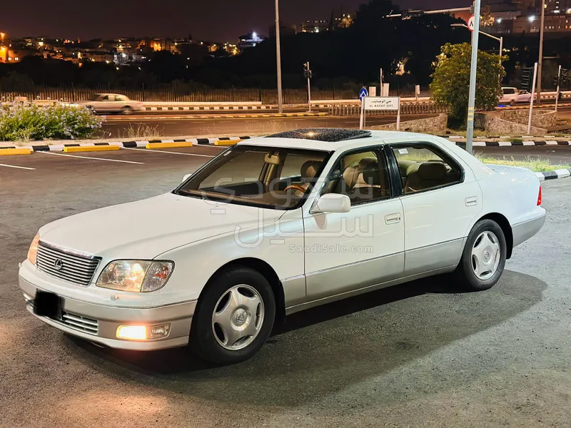 1998 لكزس إل إس 400
