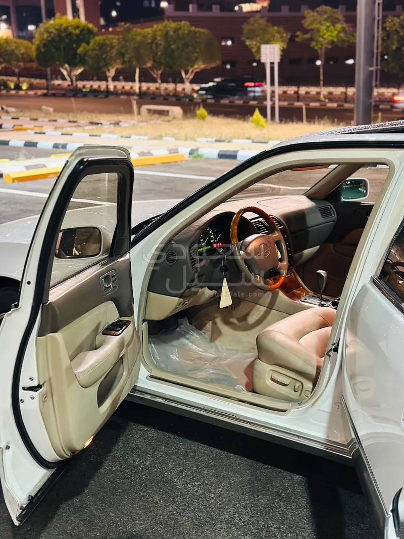 1998 لكزس إل إس 400