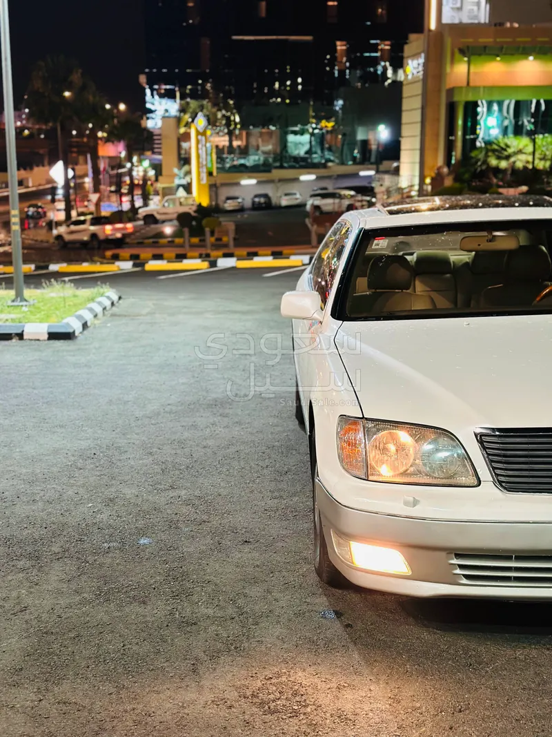 1998 لكزس إل إس 400