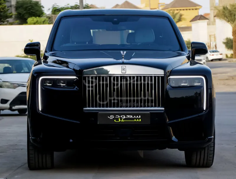 2025 رولز رويس كولينان سلفر بادج