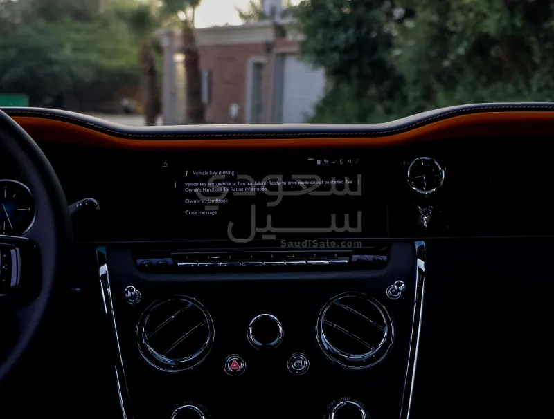 2025 Rolls-Royce Cullinan Silver Badge