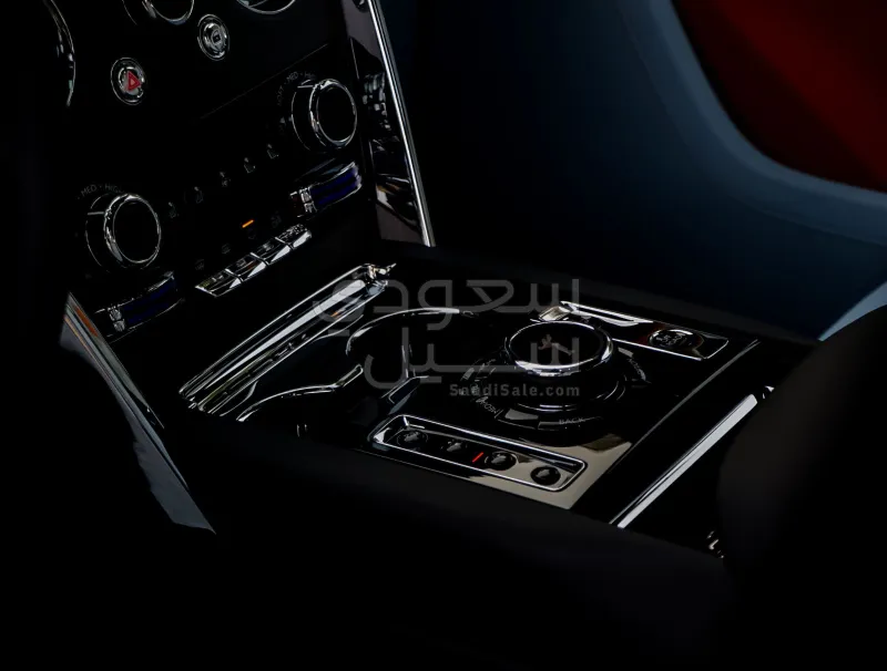 2025 Rolls-Royce Cullinan Silver Badge