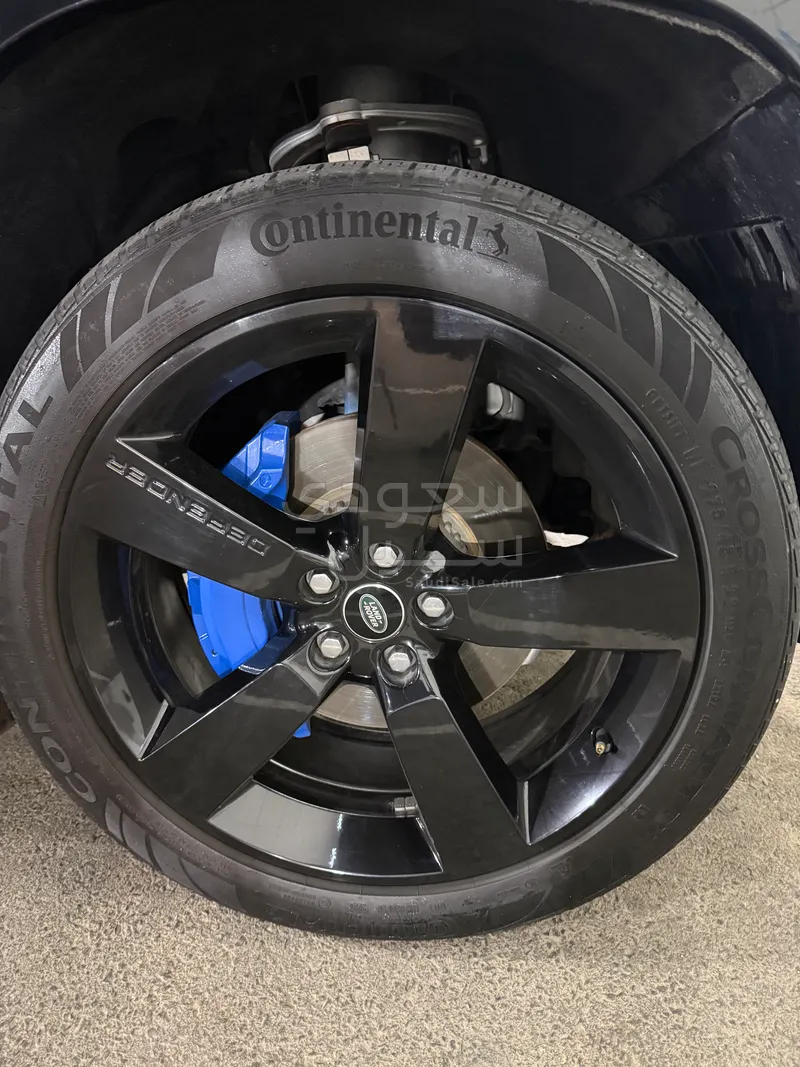 2023 لاند روفر ديفيندر 110