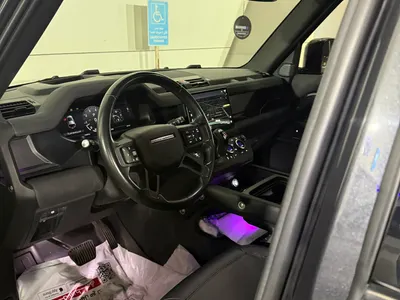 2023 لاند روفر ديفيندر 110