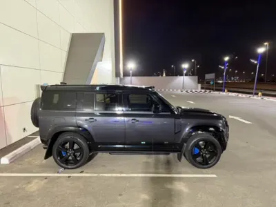 2023 لاند روفر ديفيندر 110