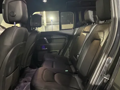 2023 لاند روفر ديفيندر 110