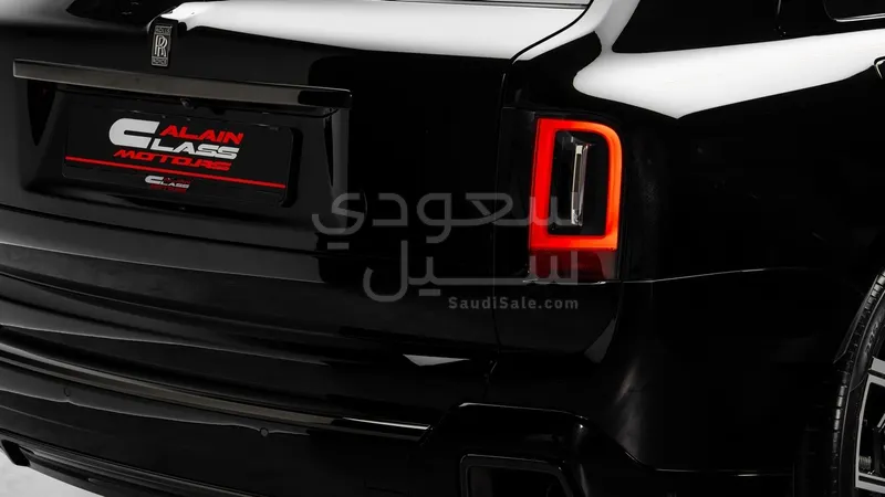 2025 رولز رويس كولينان بلاك بادج