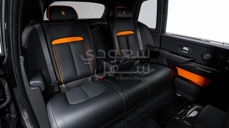 2025 رولز رويس كولينان بلاك بادج