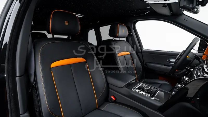 2025 رولز رويس كولينان بلاك بادج