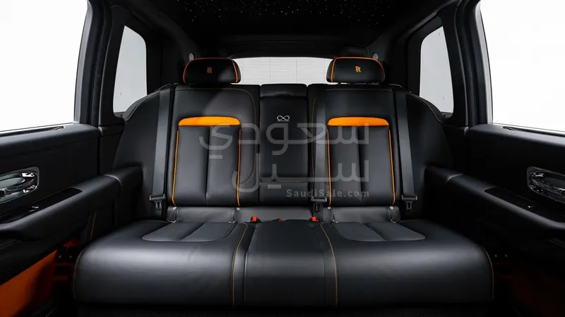 2025 رولز رويس كولينان بلاك بادج