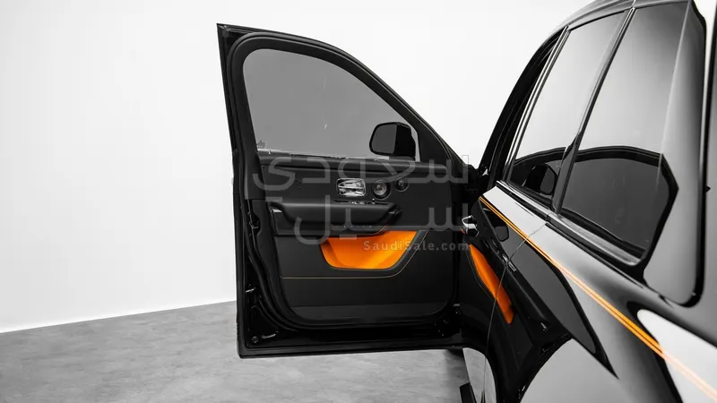 2025 رولز رويس كولينان بلاك بادج