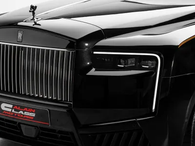 2025 رولز رويس كولينان بلاك بادج