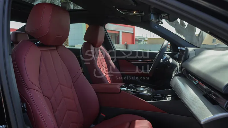 2026 بي ام دبليو الفئة الخامسة 530 أي