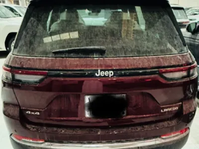 2025 جييب جراند شيروكي لاريدو